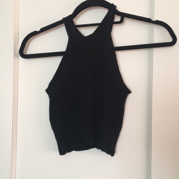 Cropped Top - Picture 1 of 1